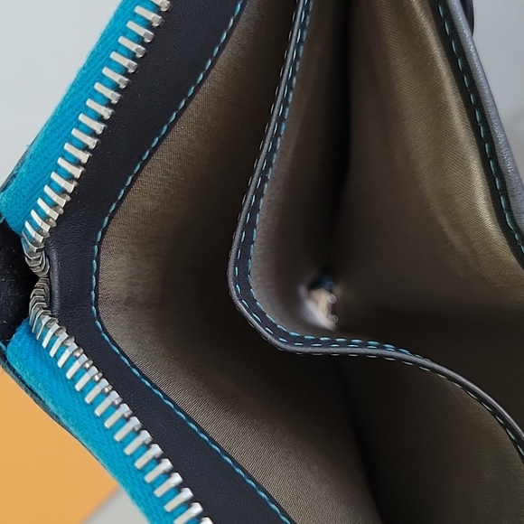 TODS Wallet - Picture 7 of 9